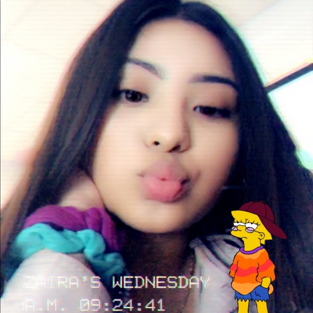 Meet your Posher, Zaira